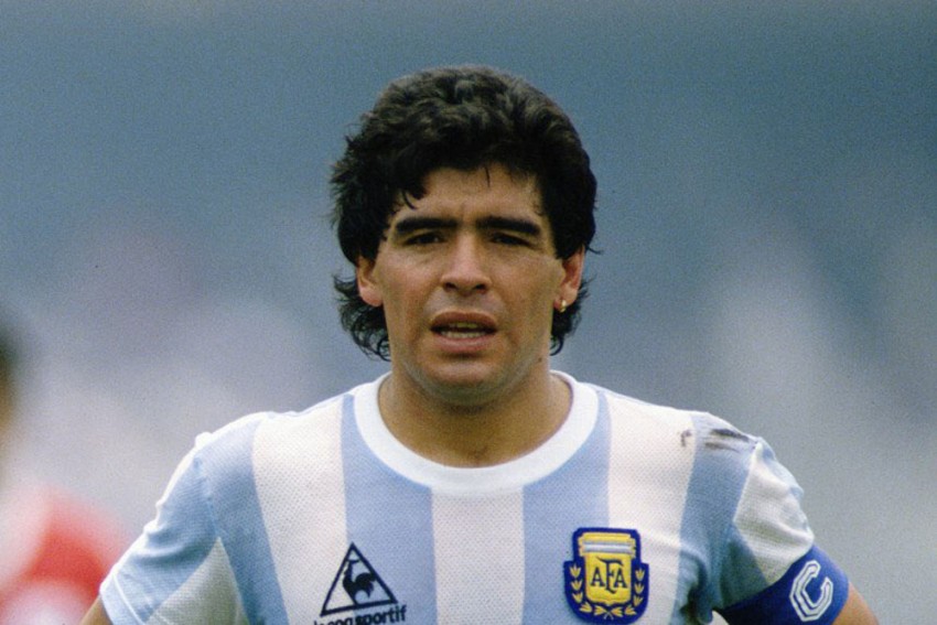 Diego Maradona Height, Age, Death, Wife, Children, Family, Biography & More