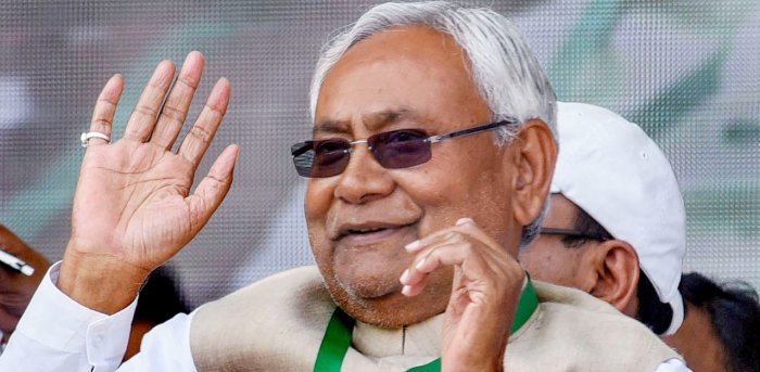 Nitish Kumar (Politician) Age, Caste, Wife, Family, Biography & More